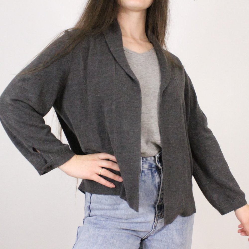 *Jessica Grey Short Cardigan